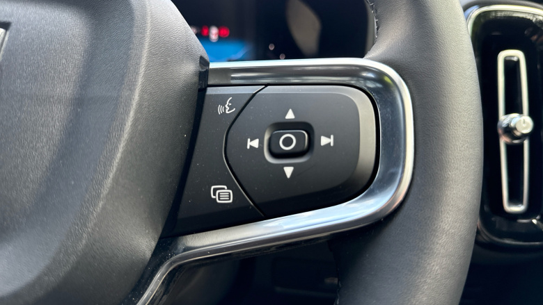 Volvo XC40 300kW Recharge Twin Ultimate 78kWh 5dr AWD Auto Electric Estate